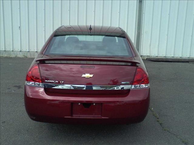 2010 Chevrolet Impala SEL 2WD Sedan