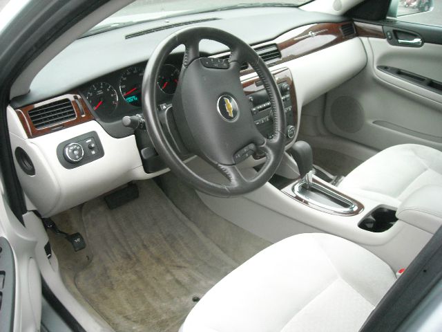 2011 Chevrolet Impala SL1