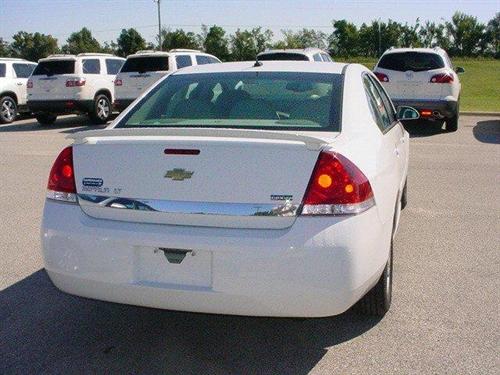 2011 Chevrolet Impala SL1