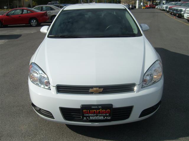 2011 Chevrolet Impala SEL 2WD Sedan