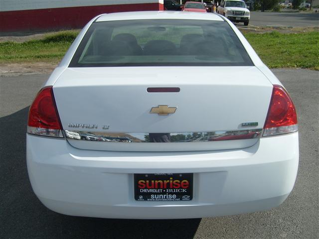 2011 Chevrolet Impala SEL 2WD Sedan