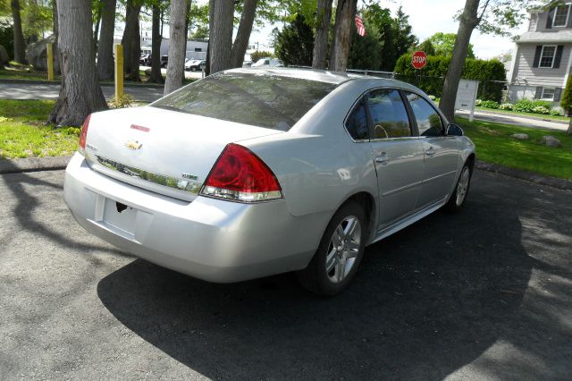 2011 Chevrolet Impala 2WD Ext Cab Manual