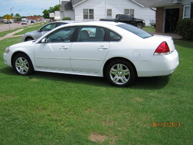 2013 Chevrolet Impala 2dr Reg Cab 140.5 4WD ST