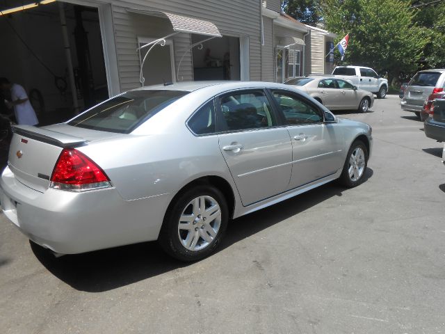 2013 Chevrolet Impala 2dr Reg Cab 140.5 4WD ST