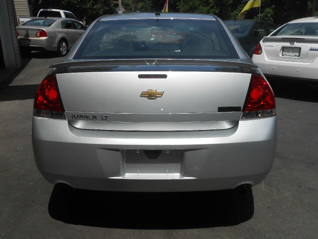 2013 Chevrolet Impala 2dr Reg Cab 140.5 4WD ST