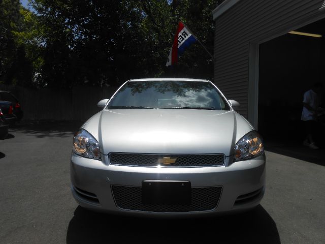 2013 Chevrolet Impala 2dr Reg Cab 140.5 4WD ST