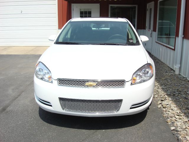 2013 Chevrolet Impala 2dr Reg Cab 140.5 4WD ST