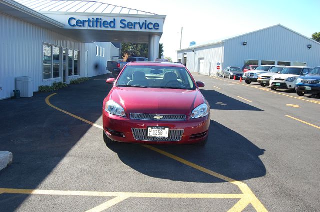 2013 Chevrolet Impala 2dr Reg Cab 140.5 4WD ST