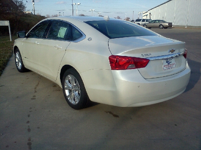 2014 Chevrolet Impala 4dr AWD SUV