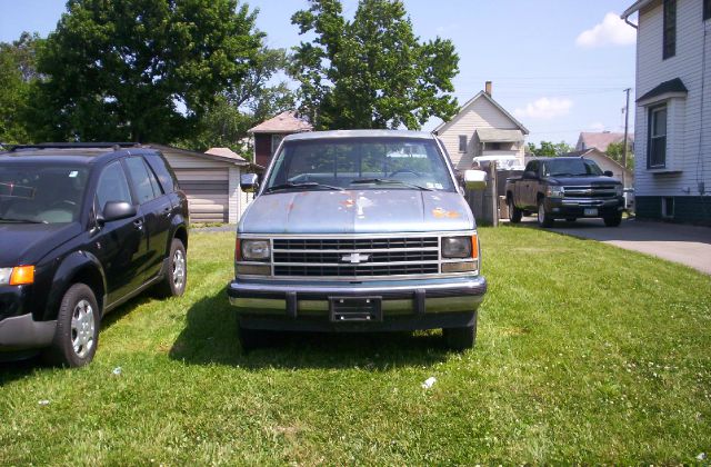 1988 Chevrolet K1500 LT Sedan 4D