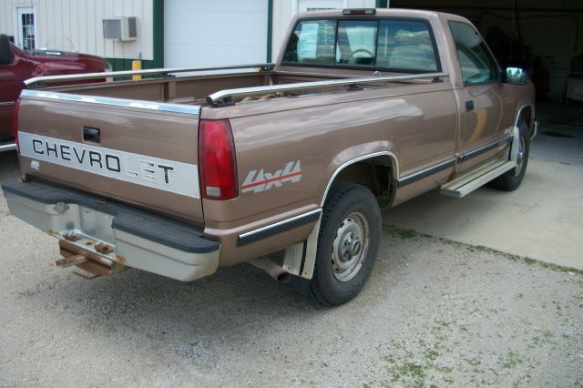 1996 Chevrolet K1500 LT Sedan 4D