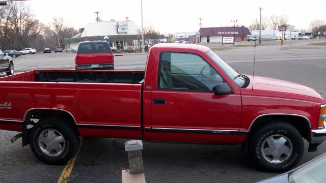 1997 Chevrolet K1500 LT Sedan 4D