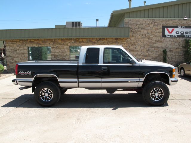 1997 Chevrolet K1500 4D Crew Cab Truck