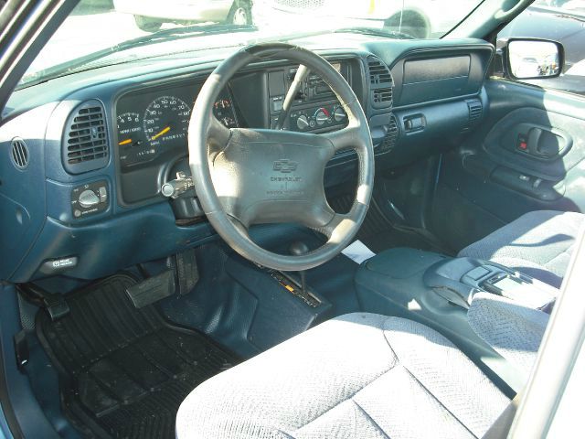 1997 Chevrolet K1500 LT Sedan 4D