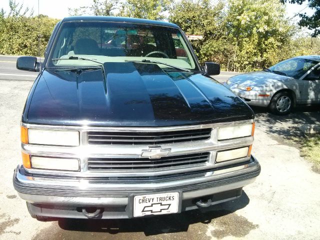 1999 Chevrolet K1500 Handicap Lift And Control Leg 1 Owner