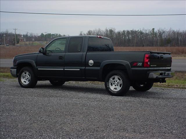 2004 Chevrolet K1500 EXL RN