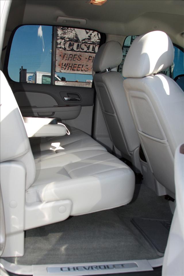 2010 Chevrolet K1500 C300 4dr Sdn 3.0L Sport RWD Sedan