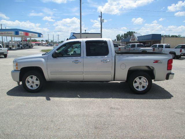 2010 Chevrolet K1500 C300 4dr Sdn 3.0L Sport RWD Sedan