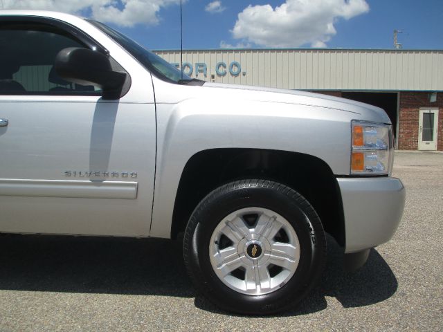 2010 Chevrolet K1500 C300 4dr Sdn 3.0L Sport RWD Sedan