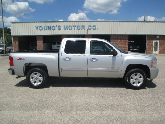 2010 Chevrolet K1500 C300 4dr Sdn 3.0L Sport RWD Sedan