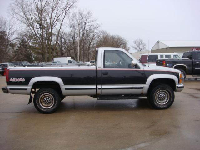 1989 Chevrolet K2500 Base