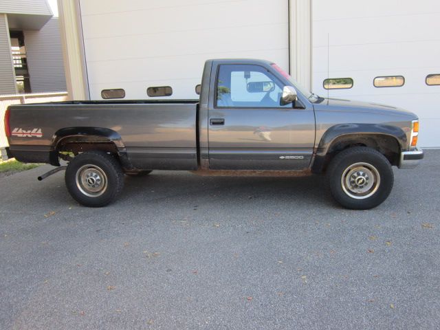 1992 Chevrolet K2500 LT Sedan 4D