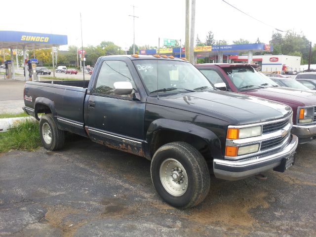 1994 Chevrolet K2500 LT Sedan 4D