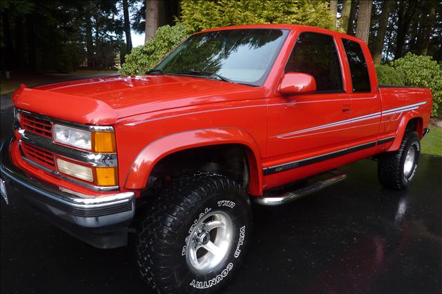 1994 Chevrolet K2500 2LT AWD - Navigation DVD Heated Leather Dual