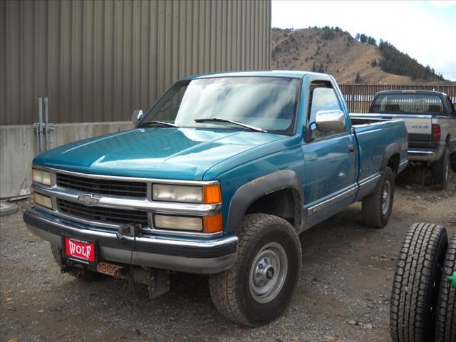 1996 Chevrolet K2500 4X4 V8 Motor Shortbed LOW MILE