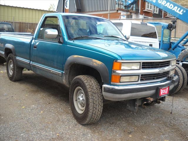 1996 Chevrolet K2500 4X4 V8 Motor Shortbed LOW MILE