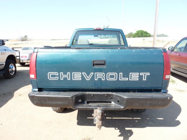 1997 Chevrolet K2500 4WD 4dr Sport