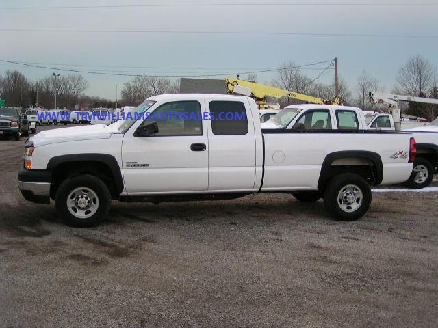 2006 Chevrolet K2500 Luggage Rack