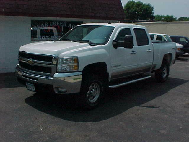 2009 Chevrolet K2500 3.0L Sedan 4D