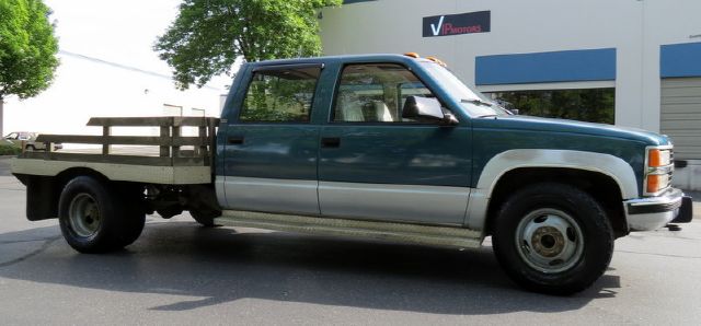 1993 Chevrolet K3500 4.2L Quattro LWB AUTO