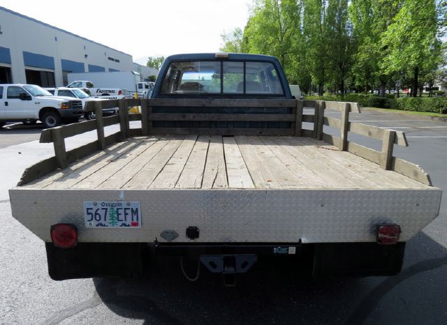 1993 Chevrolet K3500 4.2L Quattro LWB AUTO