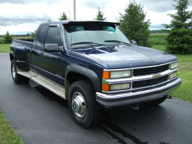 1999 Chevrolet K3500 Signature Premium