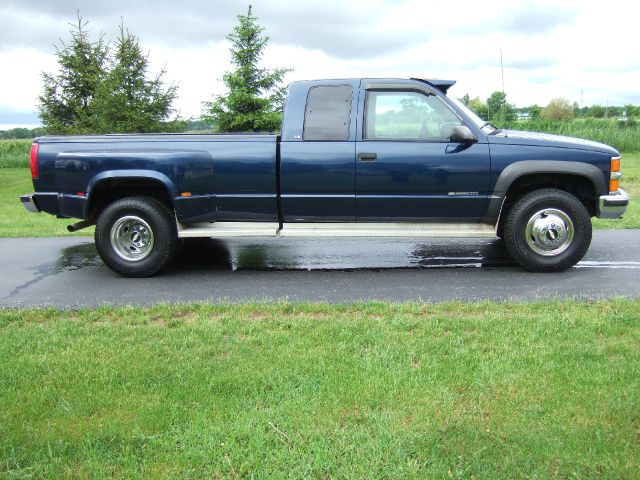 1999 Chevrolet K3500 Signature Premium