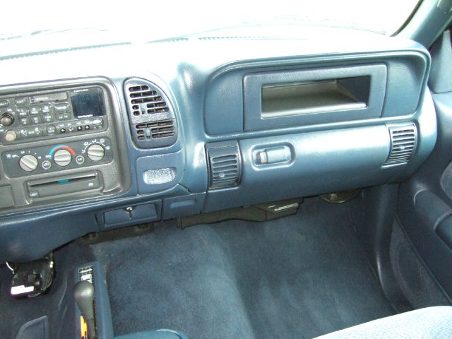 1999 Chevrolet K3500 Signature Premium