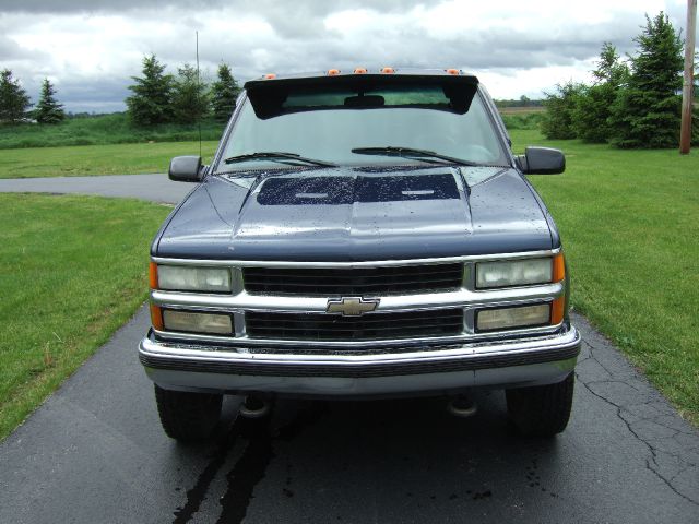 1999 Chevrolet K3500 Signature Premium