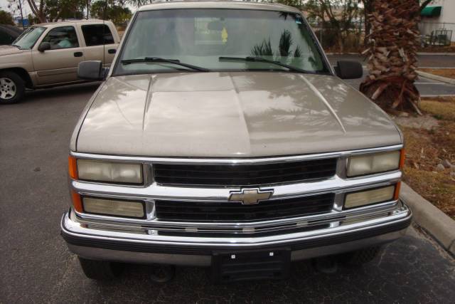 2000 Chevrolet K3500 Touring W/nav.sys