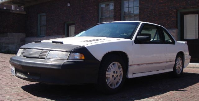 1992 Chevrolet Lumina 2WD Auto