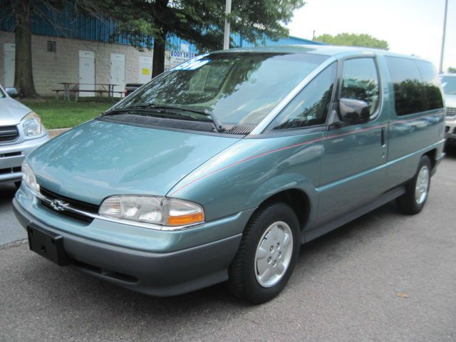 1995 Chevrolet Lumina Base