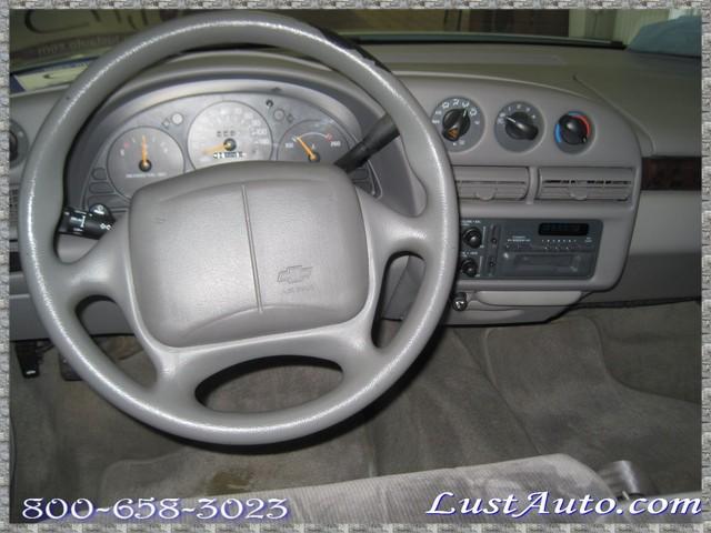 1995 Chevrolet Lumina 4-door LT 1LT