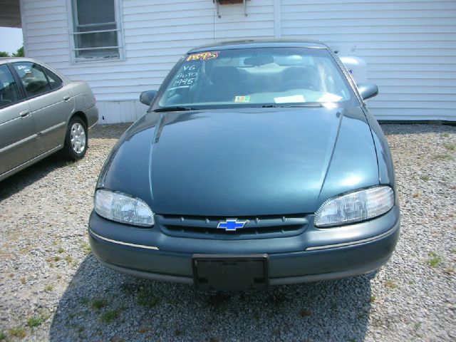 1995 Chevrolet Lumina 3.2 Sedan 4dr