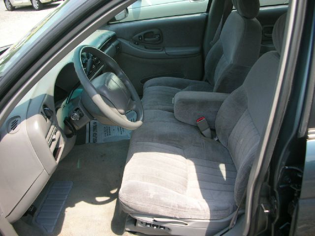 1995 Chevrolet Lumina 3.2 Sedan 4dr