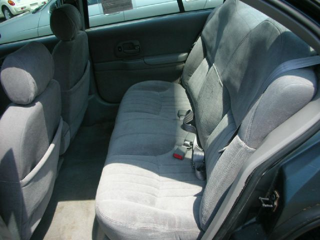 1995 Chevrolet Lumina 3.2 Sedan 4dr