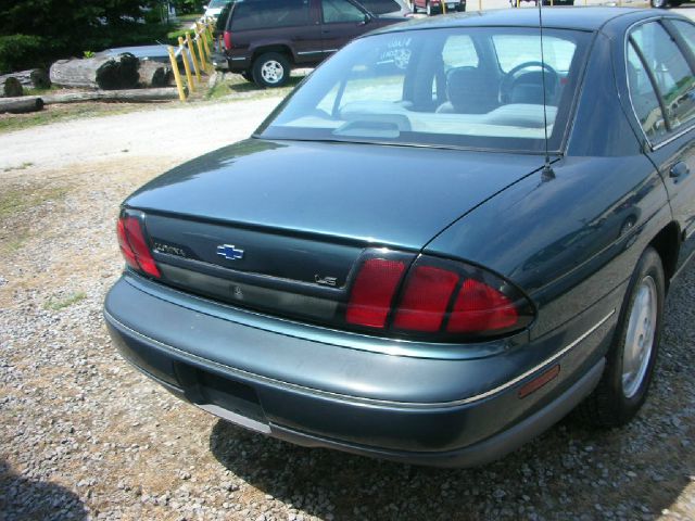 1995 Chevrolet Lumina 3.2 Sedan 4dr