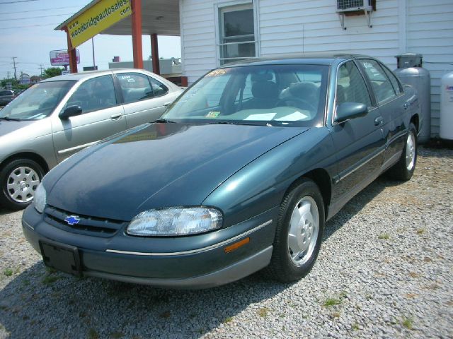 1995 Chevrolet Lumina 3.2 Sedan 4dr