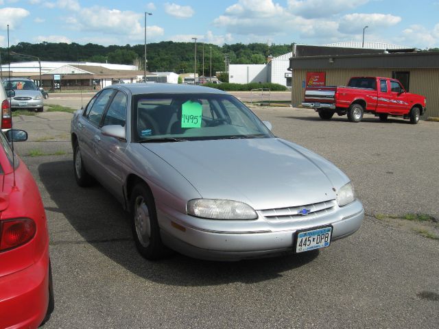 1995 Chevrolet Lumina 3.2 Sedan 4dr