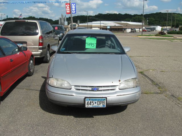 1995 Chevrolet Lumina 3.2 Sedan 4dr